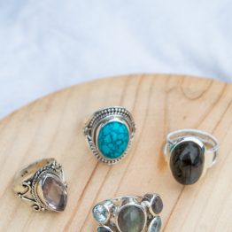 anillos de plata con piedras
