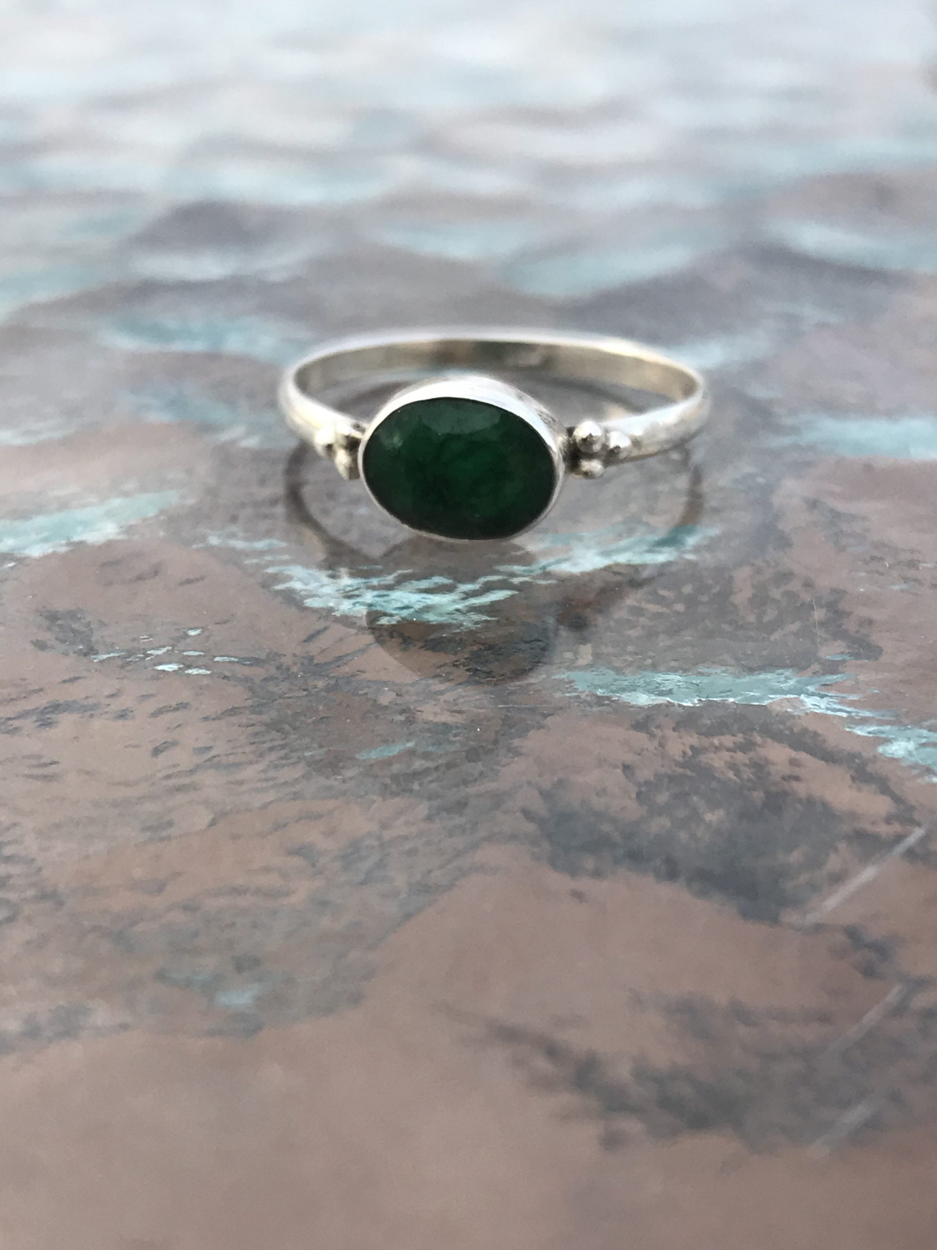 anillo con piedra anillo nora